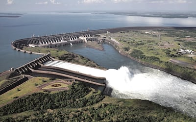 Ingreso de divisas de Itaipú y Yacyretá cayó alrededor de US$ 150 millones