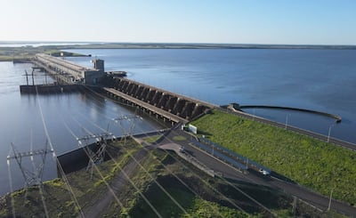 Transferencias de binacionales caen alrededor de US$ 130 millones en 9 meses